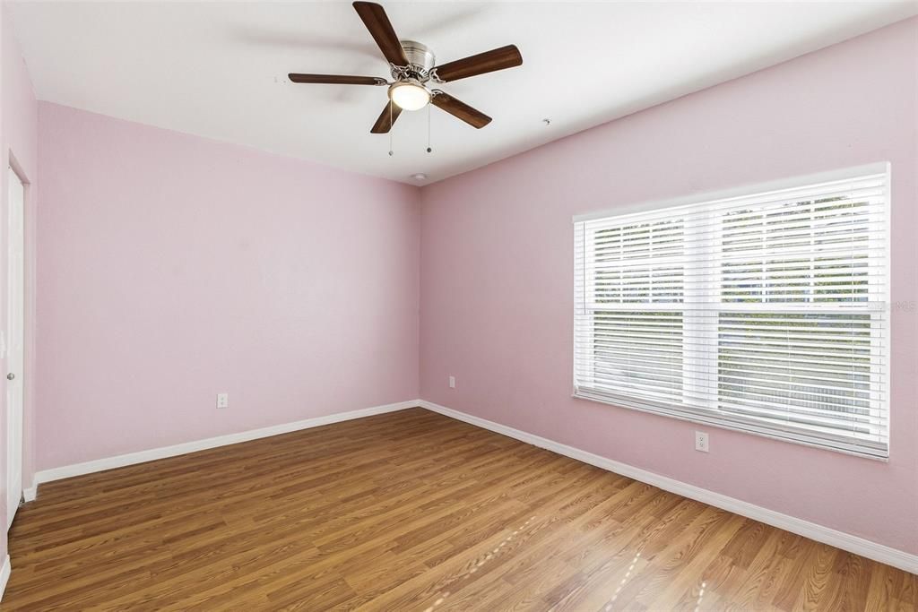 Active With Contract: $265,000 (3 beds, 2 baths, 1457 Square Feet)