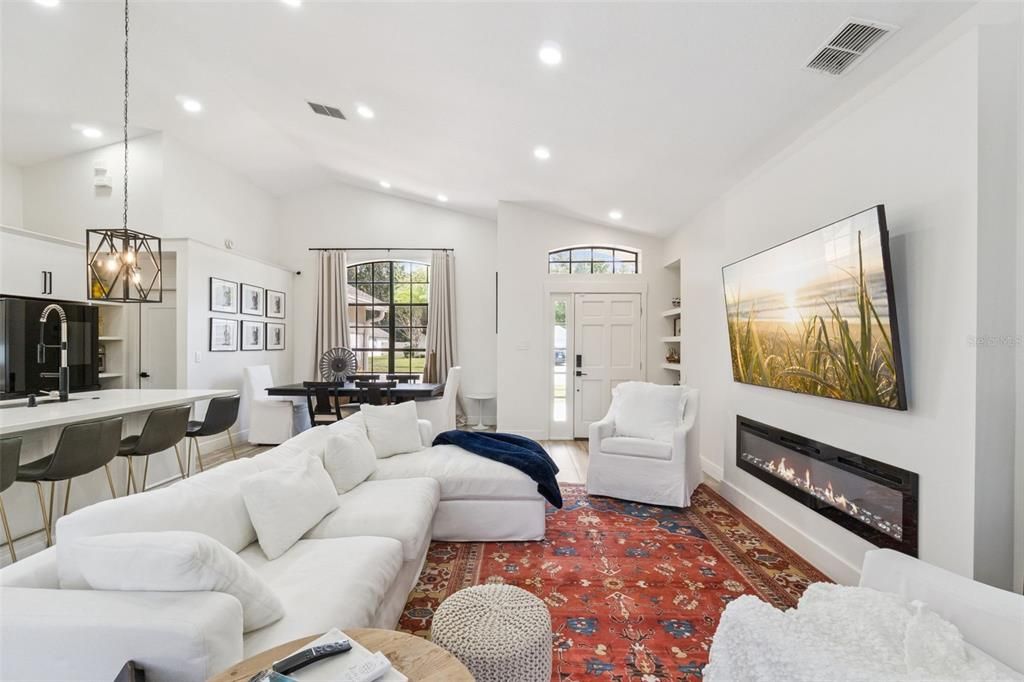 For Sale: $445,000 (3 beds, 2 baths, 1547 Square Feet)