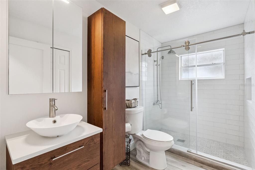 For Sale: $445,000 (3 beds, 2 baths, 1547 Square Feet)