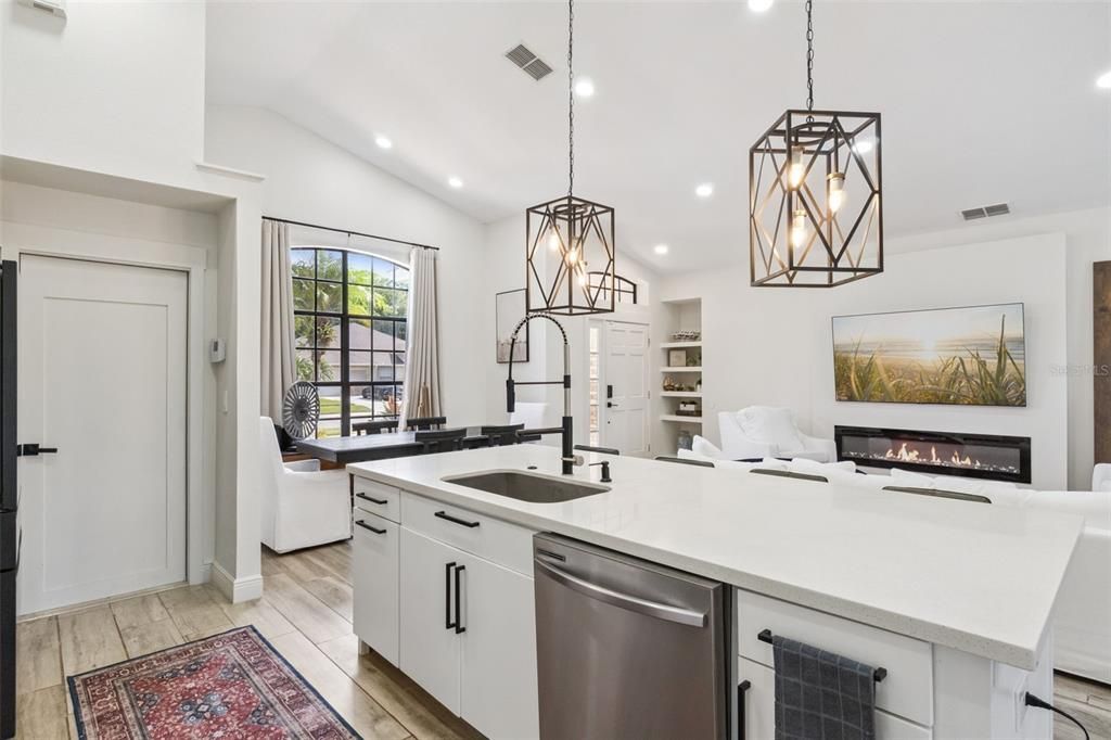 For Sale: $445,000 (3 beds, 2 baths, 1547 Square Feet)