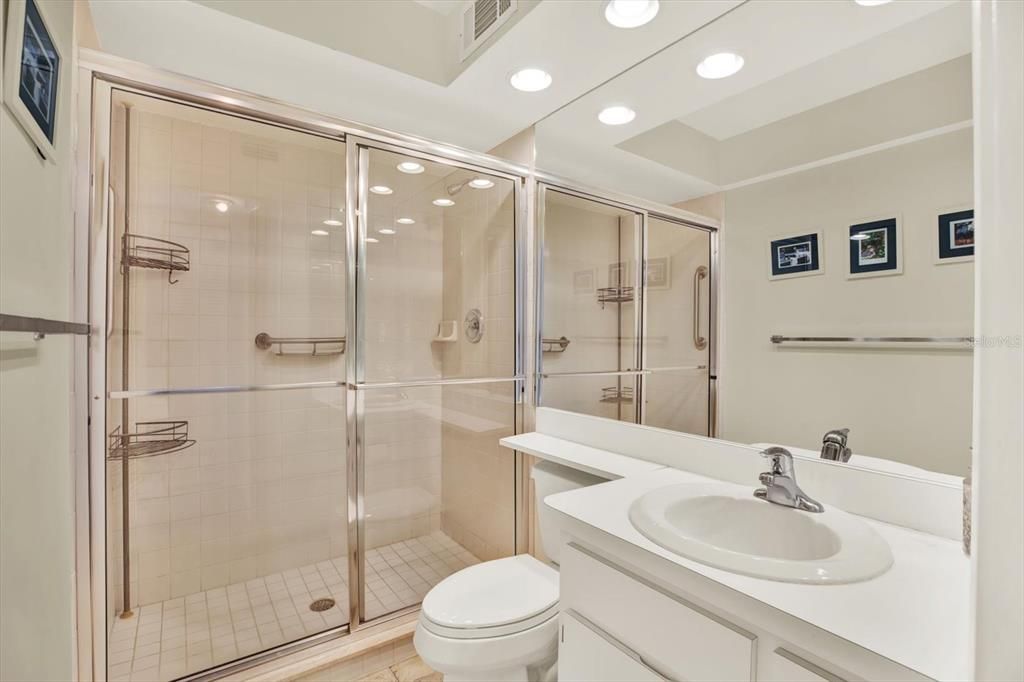 For Sale: $649,000 (2 beds, 2 baths, 1377 Square Feet)