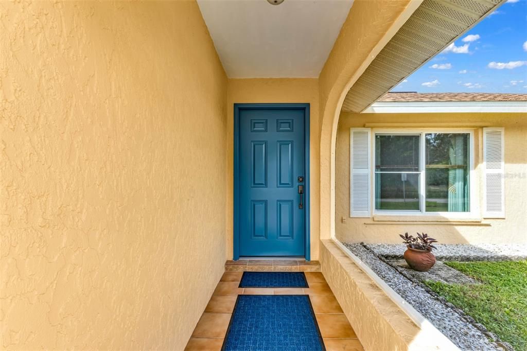 Active With Contract: $380,000 (2 beds, 2 baths, 1135 Square Feet)