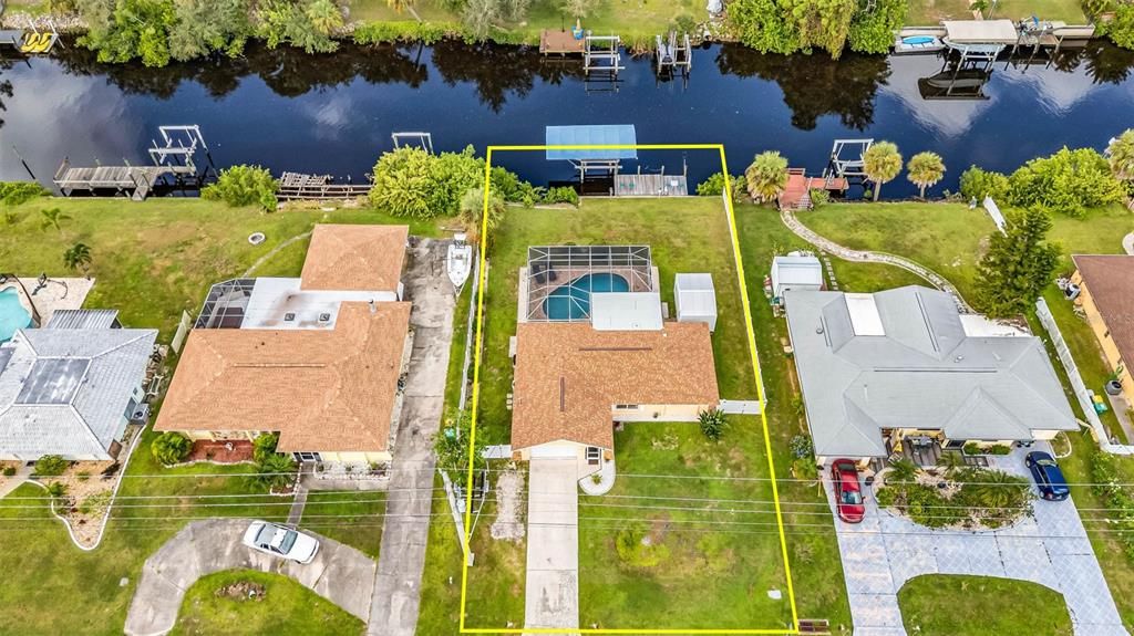 Active With Contract: $380,000 (2 beds, 2 baths, 1135 Square Feet)