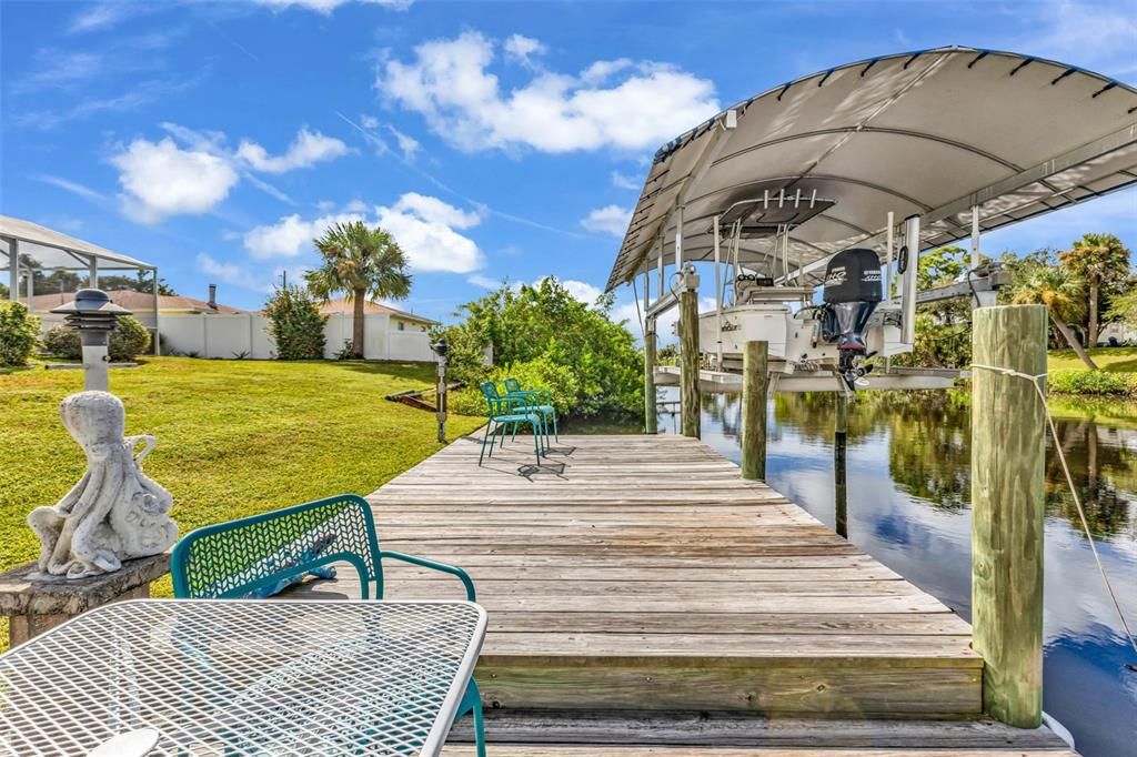 Active With Contract: $380,000 (2 beds, 2 baths, 1135 Square Feet)