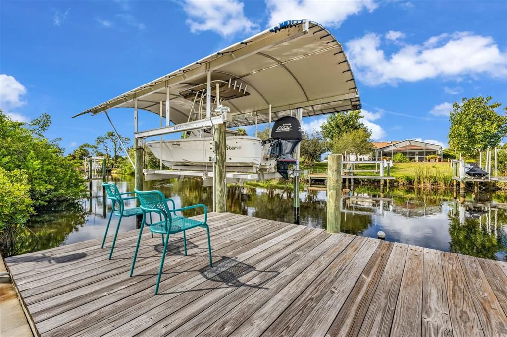 Active With Contract: $380,000 (2 beds, 2 baths, 1135 Square Feet)