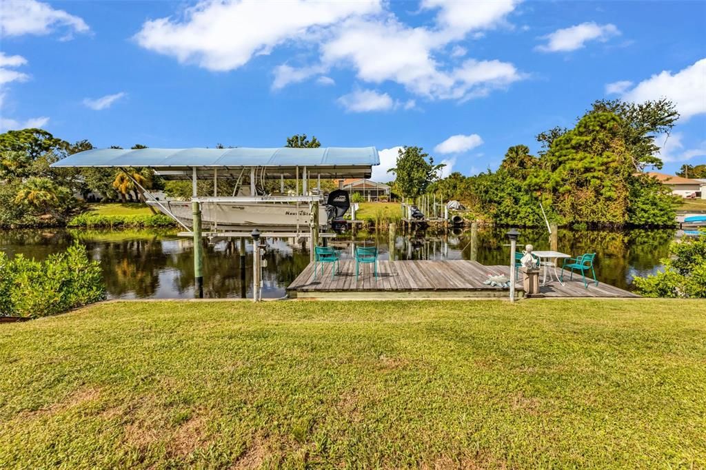 Active With Contract: $380,000 (2 beds, 2 baths, 1135 Square Feet)