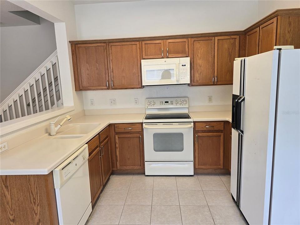 出租: $2,399 (3 贝兹, 2 浴室, 1665 平方英尺)