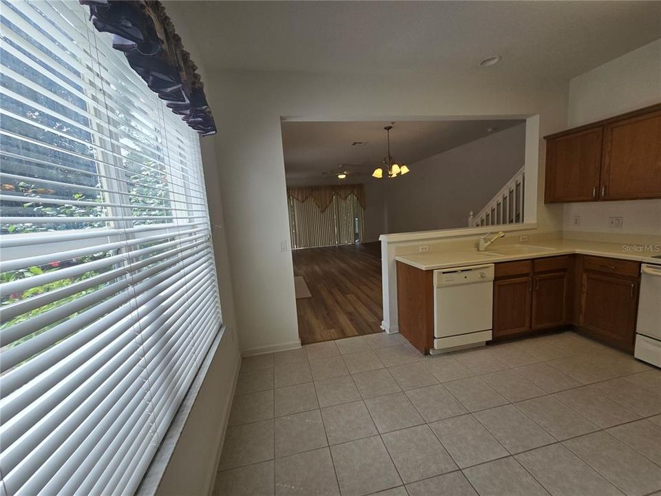 出租: $2,399 (3 贝兹, 2 浴室, 1665 平方英尺)