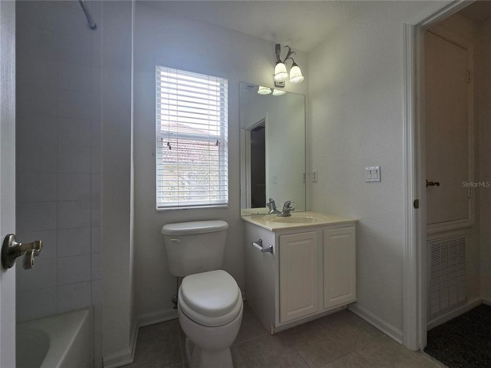 出租: $2,399 (3 贝兹, 2 浴室, 1665 平方英尺)