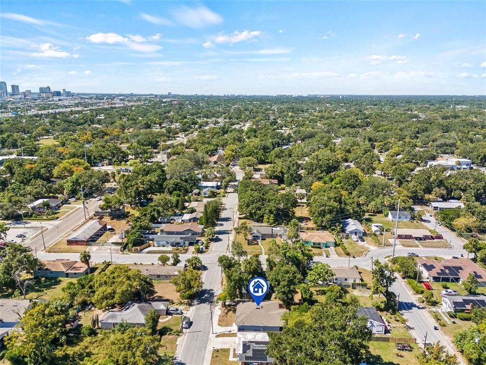 Под контрактом: $369,990 (3 спален, 2 ванн, 1379 Квадратных фут)