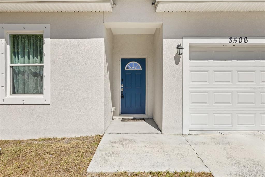 Под контрактом: $369,990 (3 спален, 2 ванн, 1379 Квадратных фут)