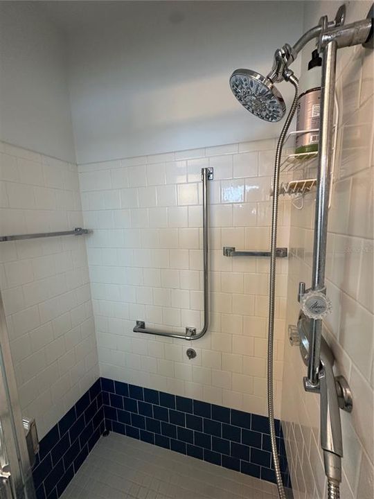 Active With Contract: $179,000 (2 beds, 2 baths, 1195 Square Feet)