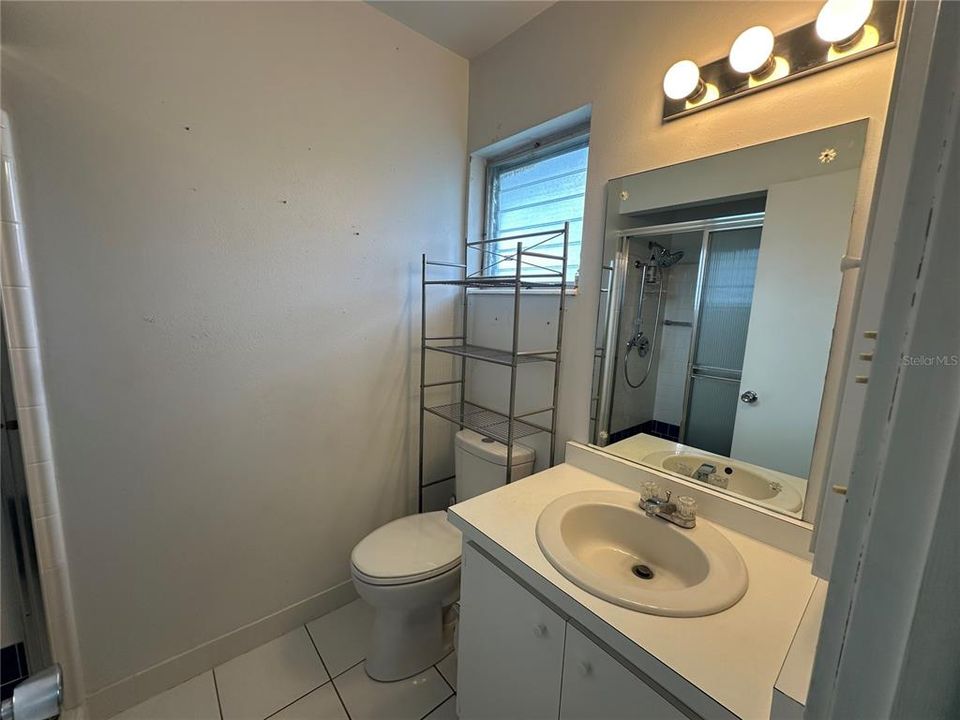 Active With Contract: $179,000 (2 beds, 2 baths, 1195 Square Feet)