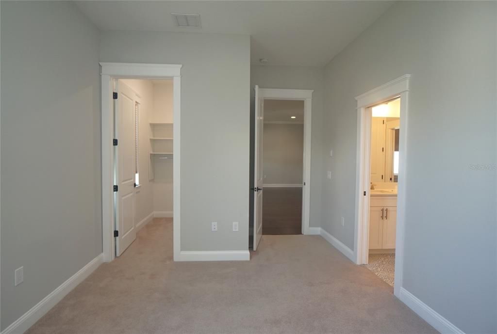 Active With Contract: $5,600 (4 beds, 4 baths, 3640 Square Feet)