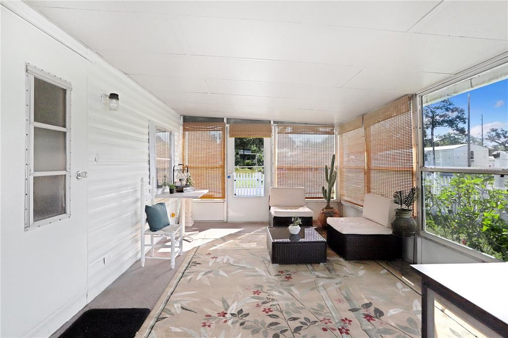 Active With Contract: $88,000 (2 beds, 1 baths, 672 Square Feet)