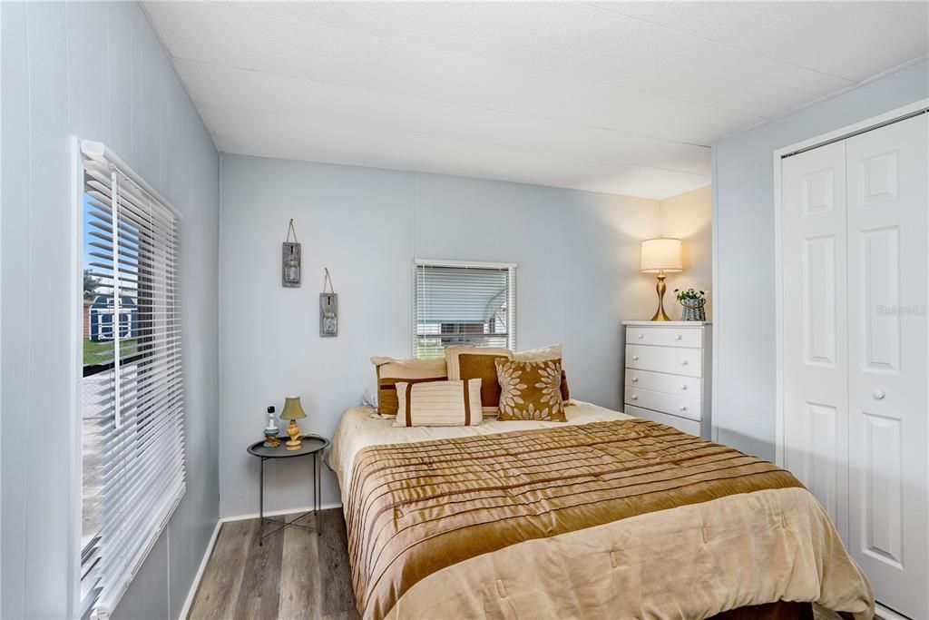 Active With Contract: $88,000 (2 beds, 1 baths, 672 Square Feet)