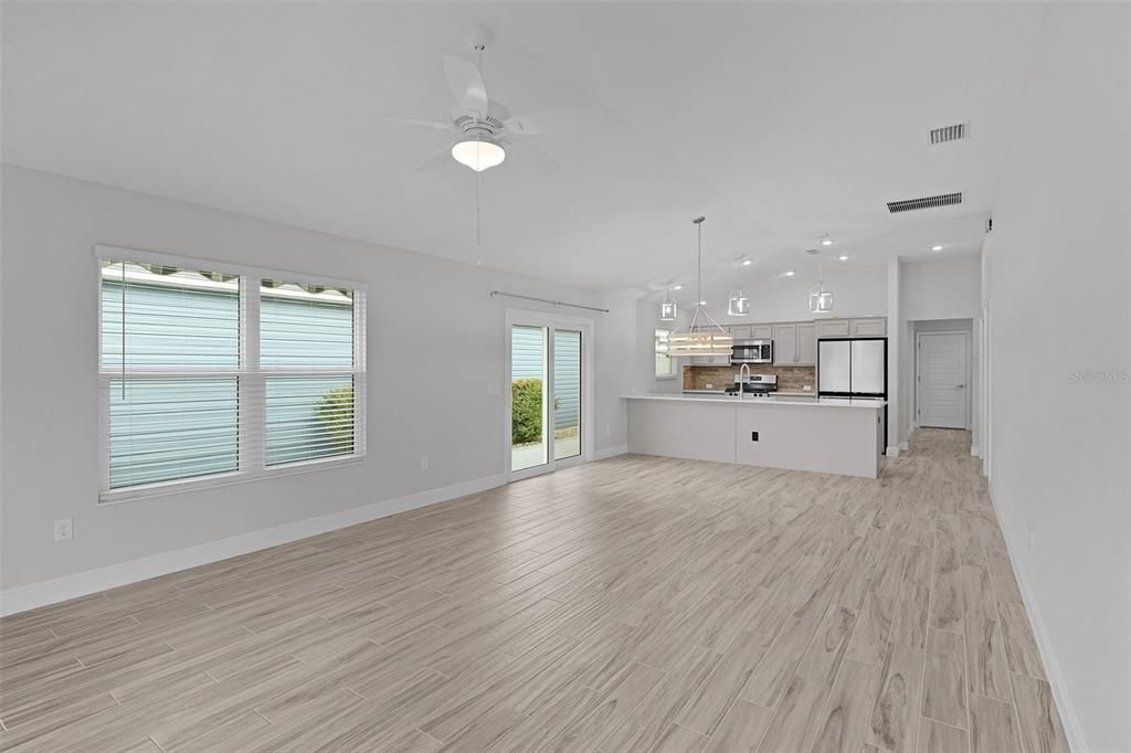 En Venta: $494,000 (3 camas, 2 baños, 1484 Pies cuadrados)