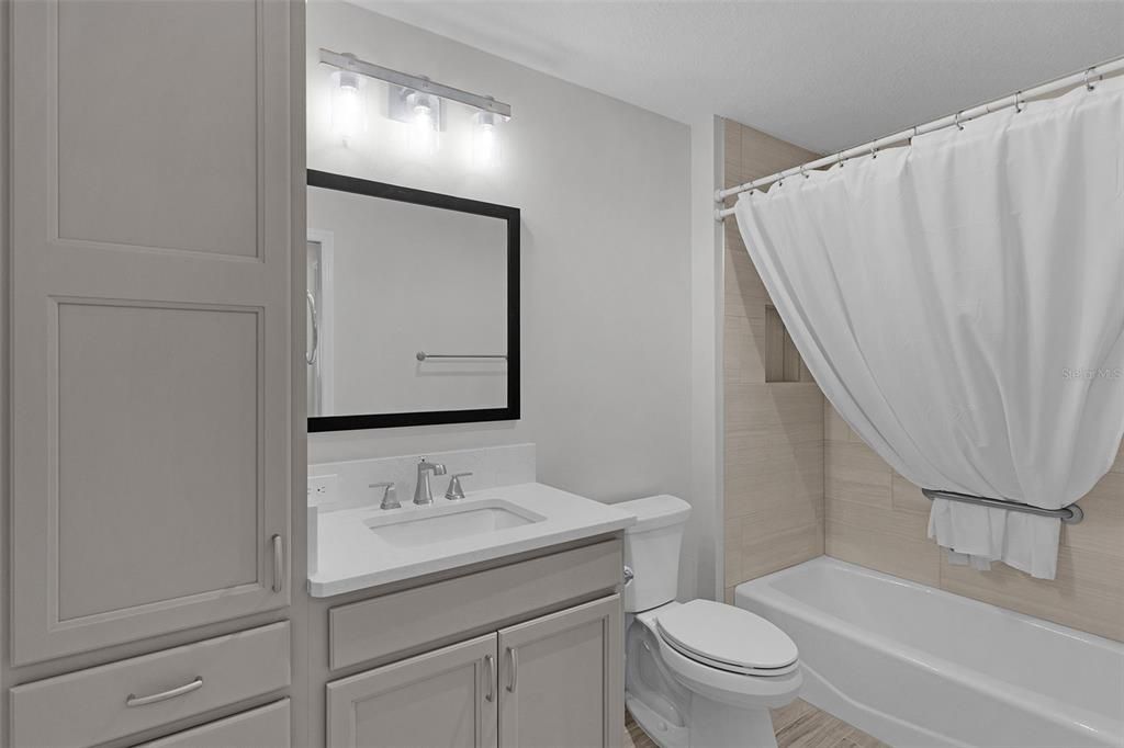 En Venta: $494,000 (3 camas, 2 baños, 1484 Pies cuadrados)