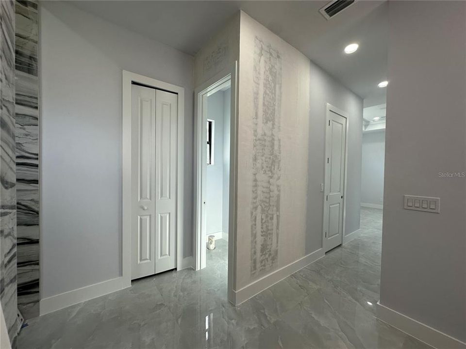 待售: $615,000 (4 贝兹, 3 浴室, 1931 平方英尺)