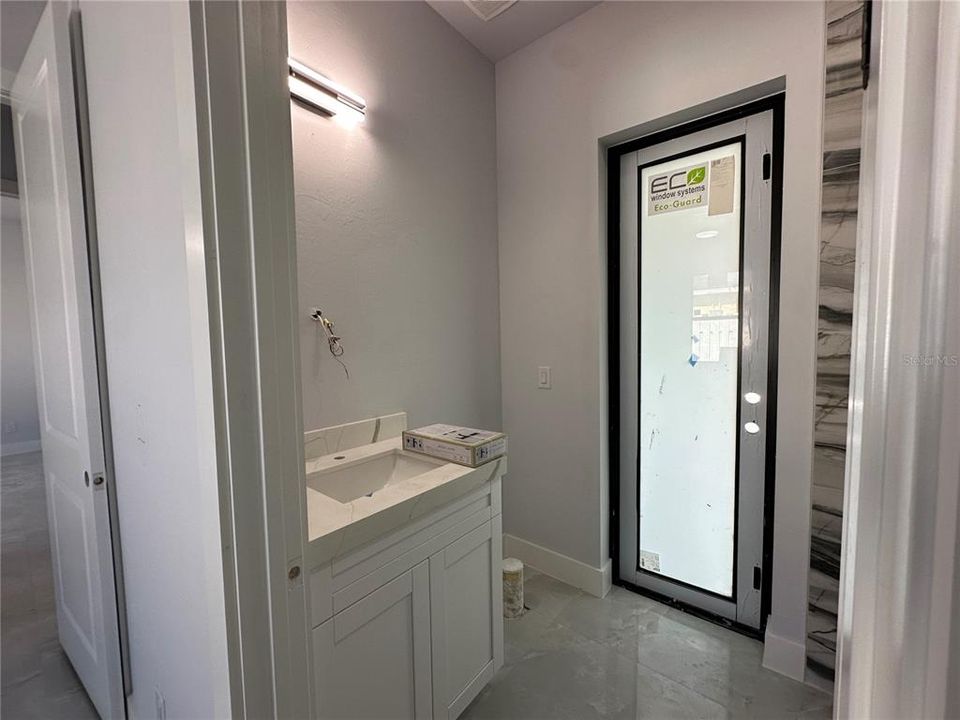 待售: $615,000 (4 贝兹, 3 浴室, 1931 平方英尺)