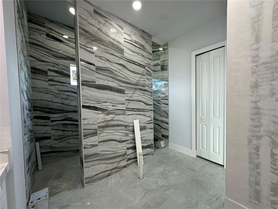 待售: $615,000 (4 贝兹, 3 浴室, 1931 平方英尺)