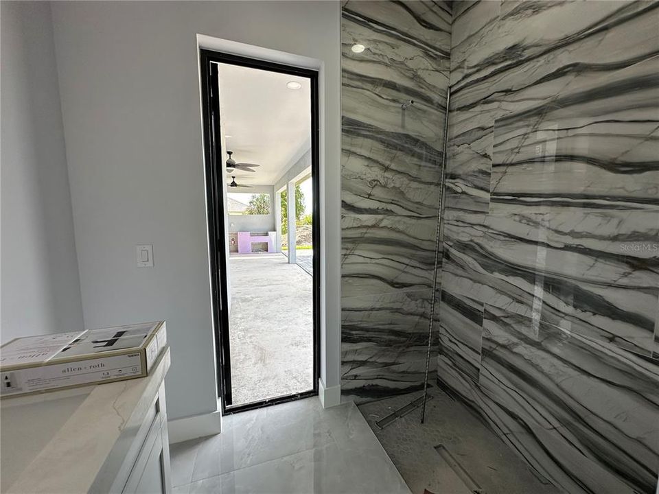 待售: $615,000 (4 贝兹, 3 浴室, 1931 平方英尺)