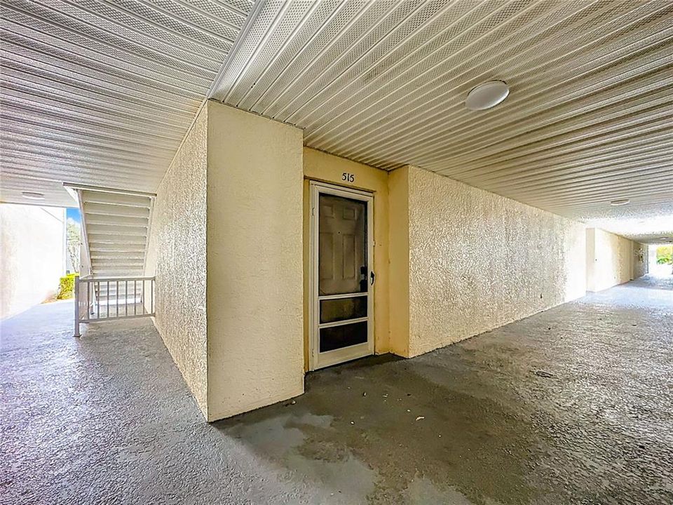 待售: $220,000 (2 贝兹, 2 浴室, 1045 平方英尺)