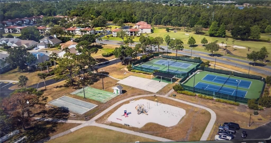 待售: $220,000 (2 贝兹, 2 浴室, 1045 平方英尺)