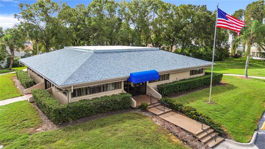 待售: $220,000 (2 贝兹, 2 浴室, 1045 平方英尺)