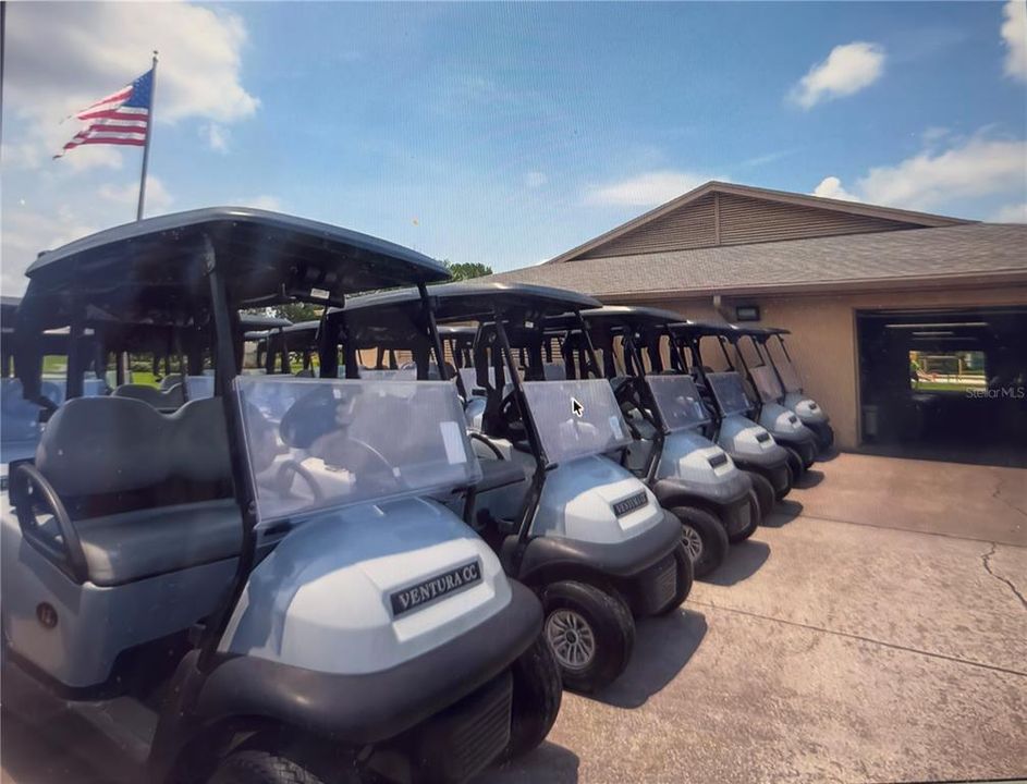 待售: $220,000 (2 贝兹, 2 浴室, 1045 平方英尺)