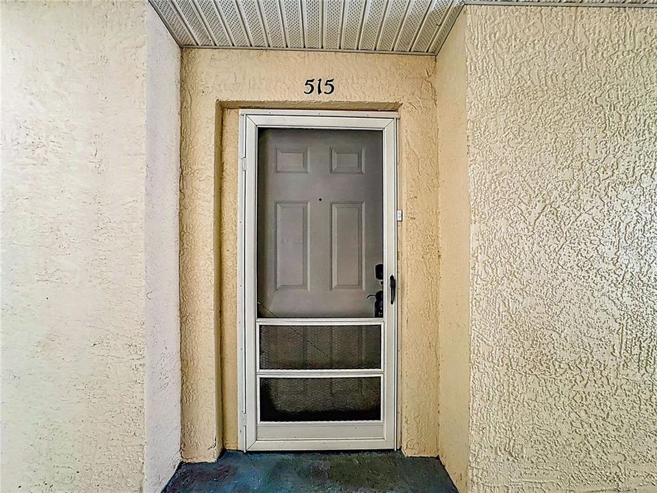 待售: $220,000 (2 贝兹, 2 浴室, 1045 平方英尺)