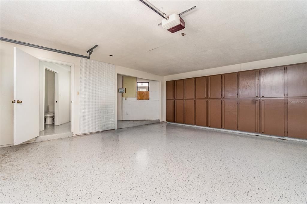 Active With Contract: $829,950 (3 beds, 3 baths, 2230 Square Feet)