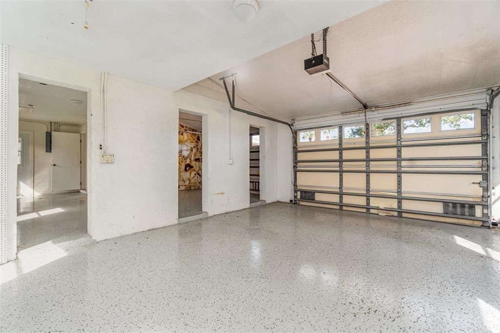 Active With Contract: $829,950 (3 beds, 3 baths, 2230 Square Feet)