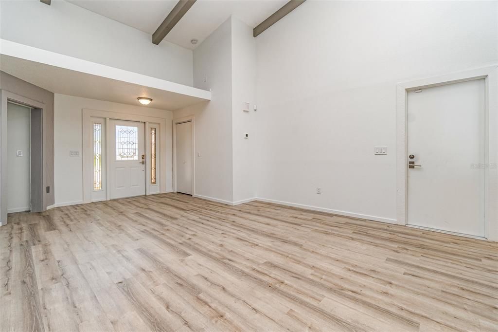 Active With Contract: $829,950 (3 beds, 3 baths, 2230 Square Feet)