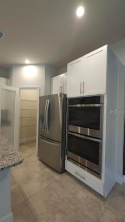 Active With Contract: $2,750 (5 beds, 3 baths, 2370 Square Feet)