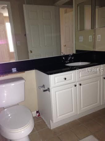 For Sale: $224,000 (2 beds, 2 baths, 1041 Square Feet)