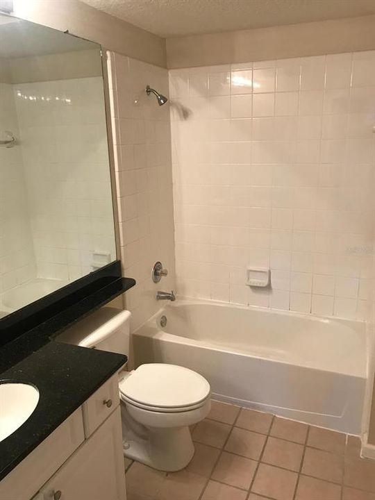 For Sale: $224,000 (2 beds, 2 baths, 1041 Square Feet)