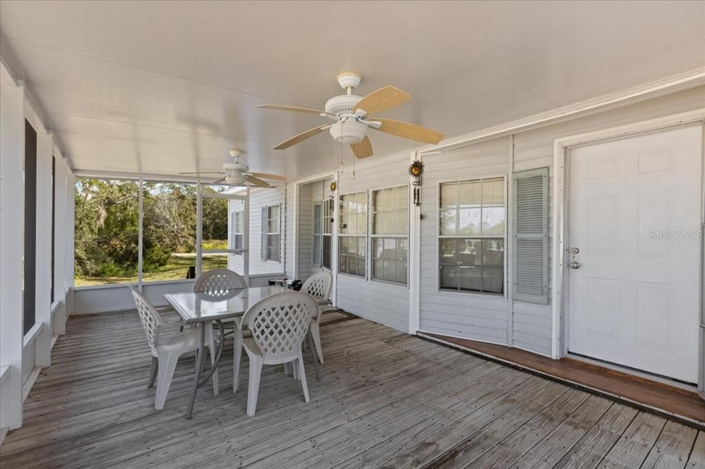 En Venta: $254,000 (4 camas, 2 baños, 1998 Pies cuadrados)