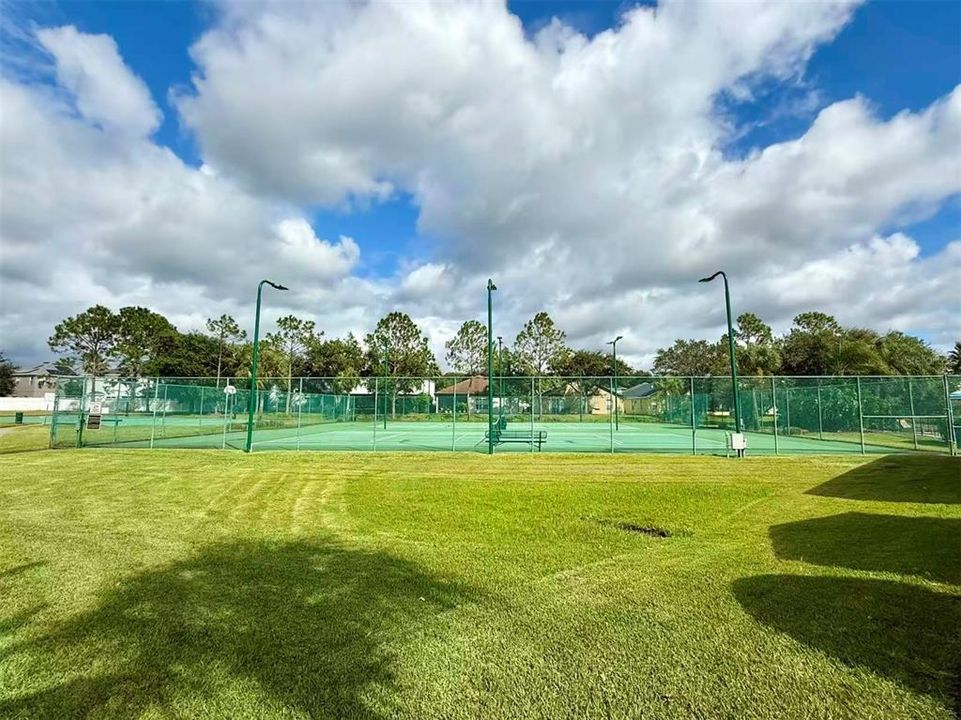 En Renta: $2,400 (3 camas, 2 baños, 2016 Pies cuadrados)