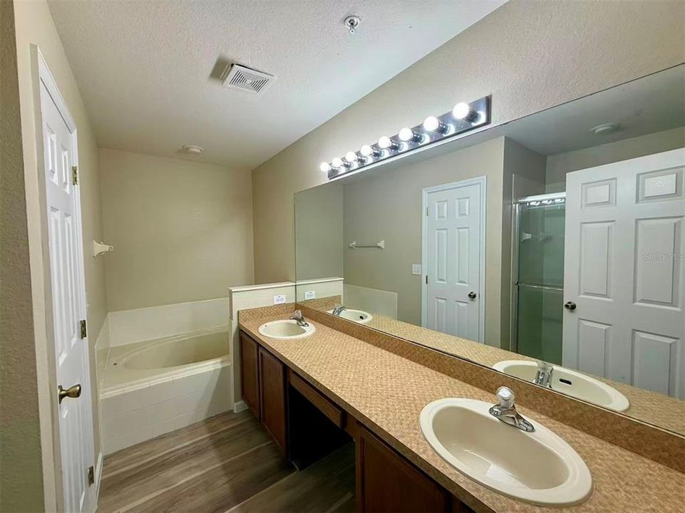 En Renta: $2,400 (3 camas, 2 baños, 2016 Pies cuadrados)