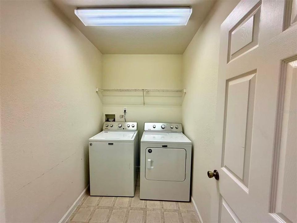 En Renta: $2,400 (3 camas, 2 baños, 2016 Pies cuadrados)