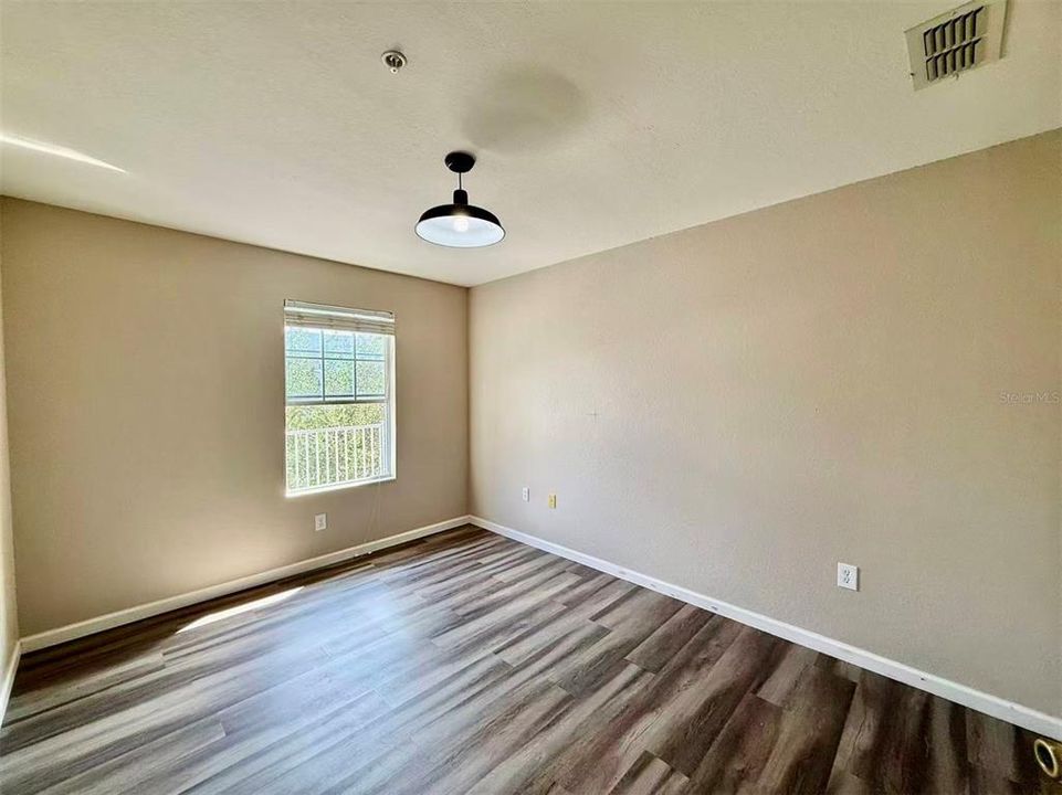 En Renta: $2,400 (3 camas, 2 baños, 2016 Pies cuadrados)