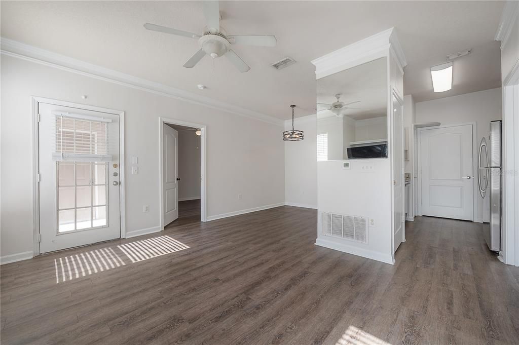 En Venta: $147,000 (2 camas, 2 baños, 983 Pies cuadrados)