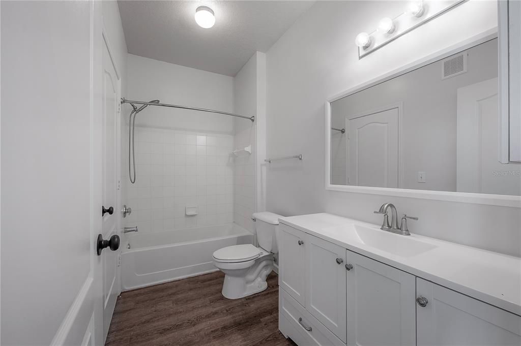 En Venta: $147,000 (2 camas, 2 baños, 983 Pies cuadrados)