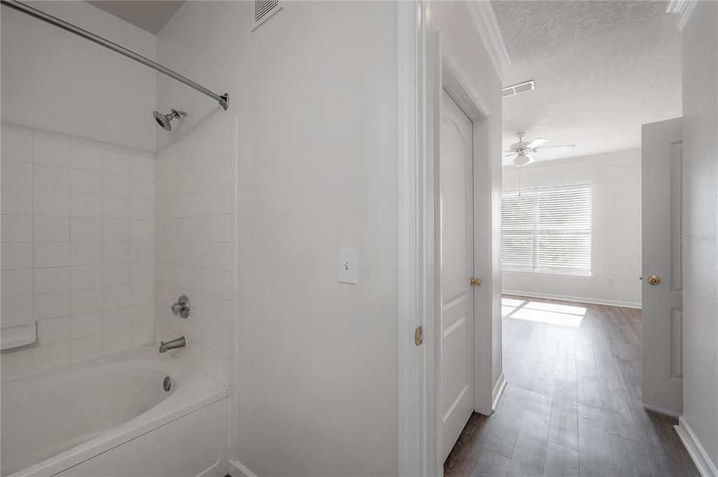 En Venta: $147,000 (2 camas, 2 baños, 983 Pies cuadrados)