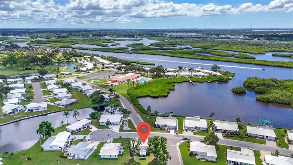 Active With Contract: $279,000 (2 beds, 2 baths, 1370 Square Feet)