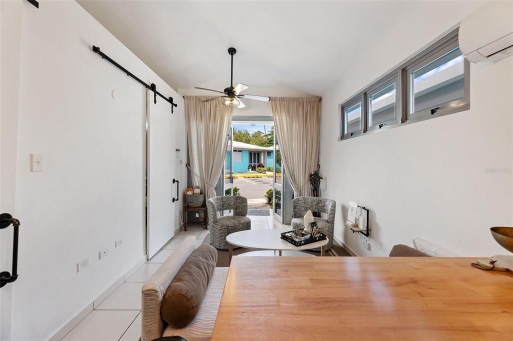 待售: $290,000 (1 贝兹, 1 浴室, 510 平方英尺)