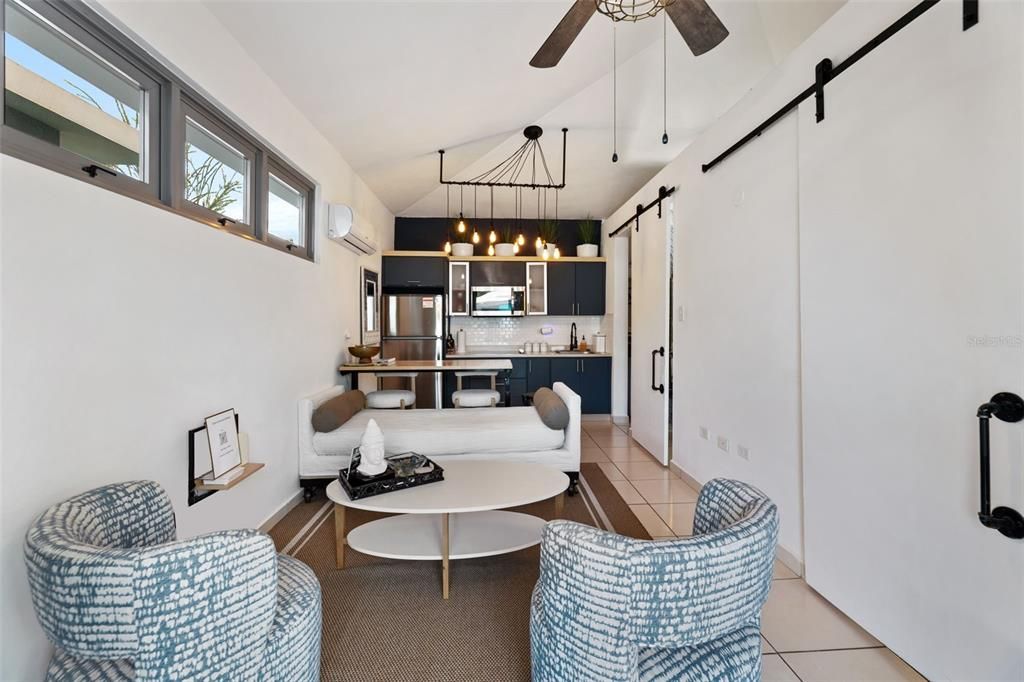 待售: $290,000 (1 贝兹, 1 浴室, 510 平方英尺)