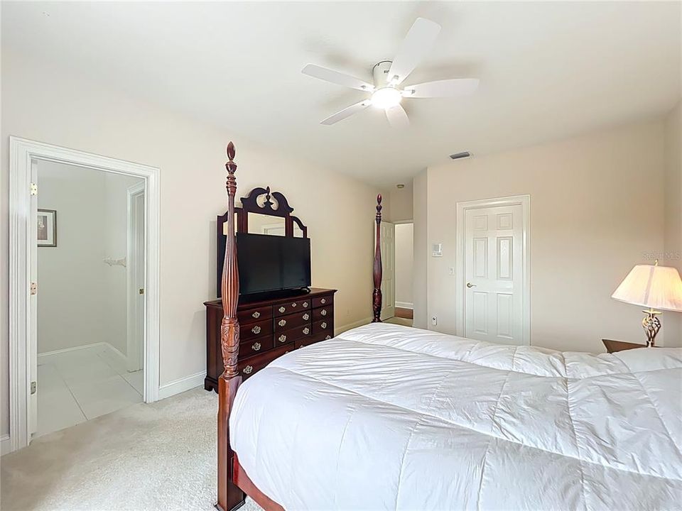 For Rent: $9,000 (5 beds, 5 baths, 4444 Square Feet)