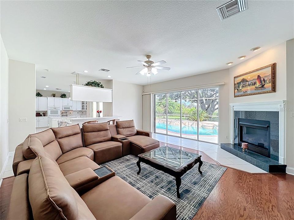 For Rent: $9,000 (5 beds, 5 baths, 4444 Square Feet)